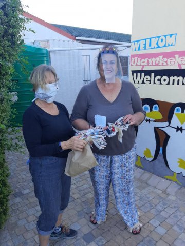 PK Di brings Zaan masks